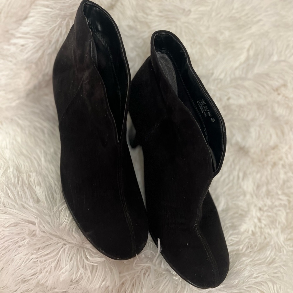Suede booties - Picture 3 of 4